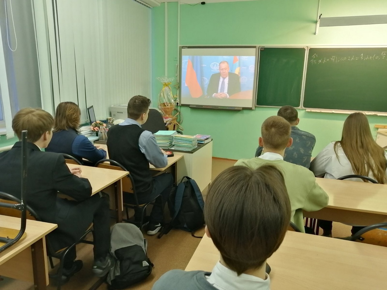 Торжественная линейка 13 февраля 2023